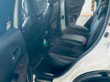 https://riyasewana.com/uploads/honda-vezel-28482322383.jpg