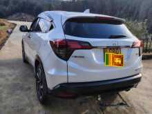 https://riyasewana.com/uploads/honda-vezel-289121922052.jpg