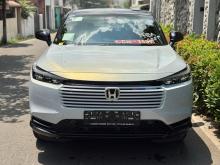 Honda Vezel Z Play Moonroof 2025 SUV