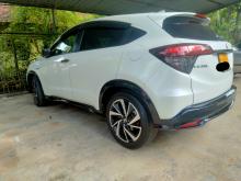 https://riyasewana.com/uploads/honda-vezel-2920493117886.jpg