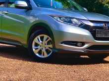 https://riyasewana.com/uploads/honda-vezel-29221953932.jpg