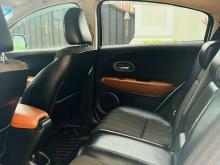 https://riyasewana.com/uploads/honda-vezel-2928186455.jpg