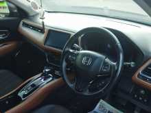 https://riyasewana.com/uploads/honda-vezel-2963644224.jpg