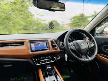 https://riyasewana.com/uploads/honda-vezel-297475524463.jpg