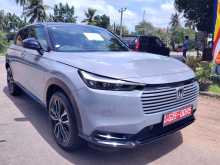 https://riyasewana.com/uploads/honda-vezel-2980054352.jpg