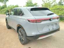 https://riyasewana.com/uploads/honda-vezel-2982511263.jpg