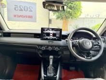 https://riyasewana.com/uploads/honda-vezel-301047186666.jpg