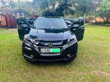 https://riyasewana.com/uploads/honda-vezel-301527454633.jpg