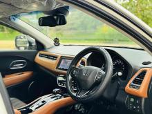 https://riyasewana.com/uploads/honda-vezel-307584524702.jpg