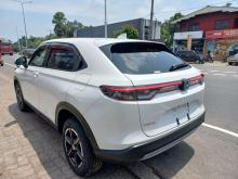 https://riyasewana.com/uploads/honda-vezel-30941136826.jpg