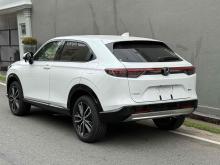 https://riyasewana.com/uploads/honda-vezel-310550424401.jpg