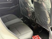 https://riyasewana.com/uploads/honda-vezel-310550424992.jpg