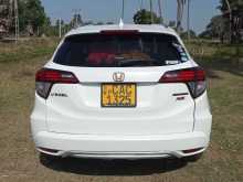 https://riyasewana.com/uploads/honda-vezel-31233184993.jpg