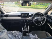 https://riyasewana.com/uploads/honda-vezel-31504596694.jpg