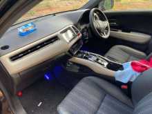 https://riyasewana.com/uploads/honda-vezel-31746324153.jpg