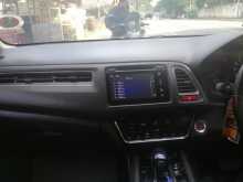 https://riyasewana.com/uploads/honda-vezel-3195516434.jpg