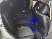 https://riyasewana.com/uploads/honda-vezel-411411824452.jpg