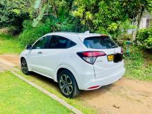 https://riyasewana.com/uploads/honda-vezel-48462624831.jpg