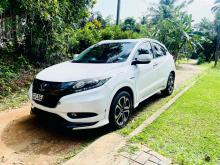 https://riyasewana.com/uploads/honda-vezel-48472324991.jpg