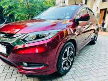 https://riyasewana.com/uploads/honda-vezel-4937384892.jpg