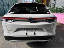 https://riyasewana.com/uploads/honda-vezel-512081622203.jpg