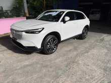 https://riyasewana.com/uploads/honda-vezel-512081622352.jpg