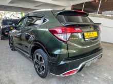 https://riyasewana.com/uploads/honda-vezel-5123629145.jpg