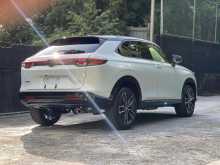 https://riyasewana.com/uploads/honda-vezel-519594722423.jpg