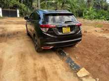 https://riyasewana.com/uploads/honda-vezel-5749024202.jpg