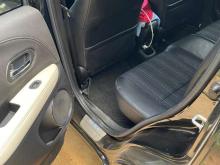 https://riyasewana.com/uploads/honda-vezel-5814556315.jpg