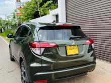 https://riyasewana.com/uploads/honda-vezel-58410124571.jpg