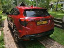 https://riyasewana.com/uploads/honda-vezel-6124835594.jpg