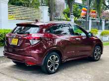 https://riyasewana.com/uploads/honda-vezel-61509124093.jpg