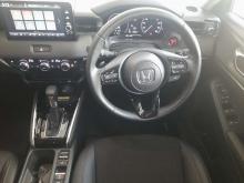 https://riyasewana.com/uploads/honda-vezel-61755096304.jpg