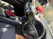 https://riyasewana.com/uploads/honda-vezel-6819556846.jpg