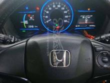 https://riyasewana.com/uploads/honda-vezel-685316428343.jpg