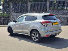 https://riyasewana.com/uploads/honda-vezel-710250717075.jpg