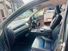 https://riyasewana.com/uploads/honda-vezel-7111020676.jpg
