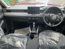 https://riyasewana.com/uploads/honda-vezel-7114725965.jpg