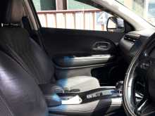 https://riyasewana.com/uploads/honda-vezel-7120048805.jpg