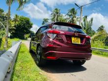 https://riyasewana.com/uploads/honda-vezel-71247436245.jpg