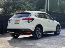 https://riyasewana.com/uploads/honda-vezel-719225524472.jpg