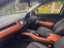 https://riyasewana.com/uploads/honda-vezel-720522310503.jpg