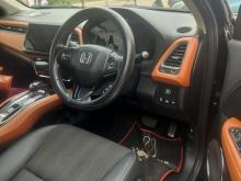 https://riyasewana.com/uploads/honda-vezel-78254017535.jpg