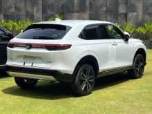 https://riyasewana.com/uploads/honda-vezel-791520942.jpg