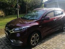 https://riyasewana.com/uploads/honda-vezel-7952356344.jpg