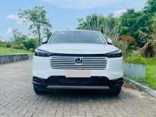 https://riyasewana.com/uploads/honda-vezel-8155438863.jpg