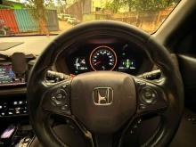 https://riyasewana.com/uploads/honda-vezel-81612546395.jpg