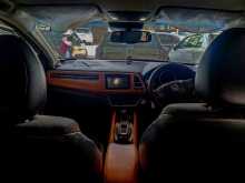 https://riyasewana.com/uploads/honda-vezel-8180749223.jpg