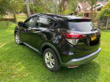 https://riyasewana.com/uploads/honda-vezel-822165162.jpg